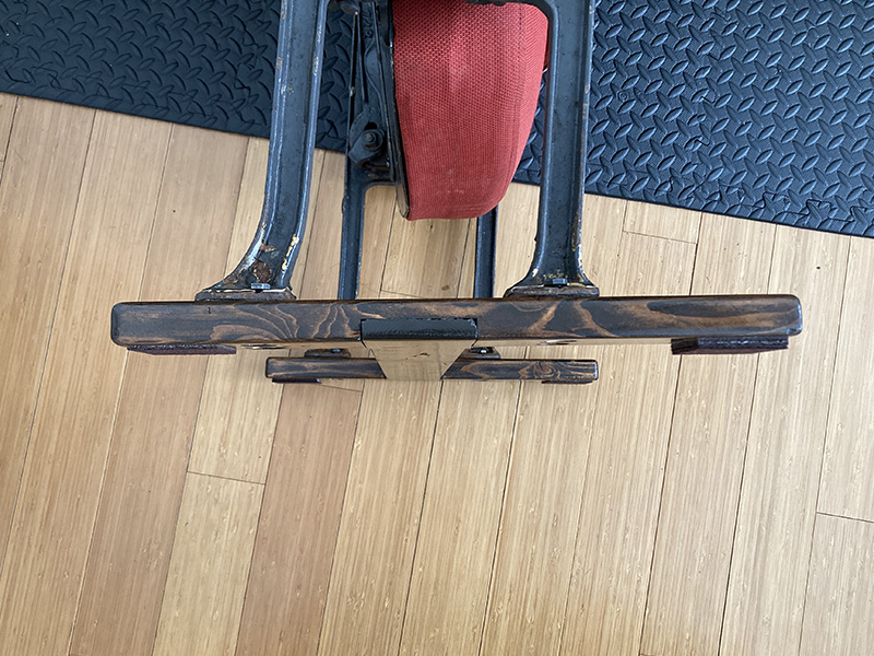 Photo showing the twist in the base